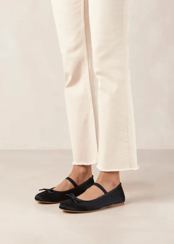 Odette Ballet Flats Black sold by Ivalo.com