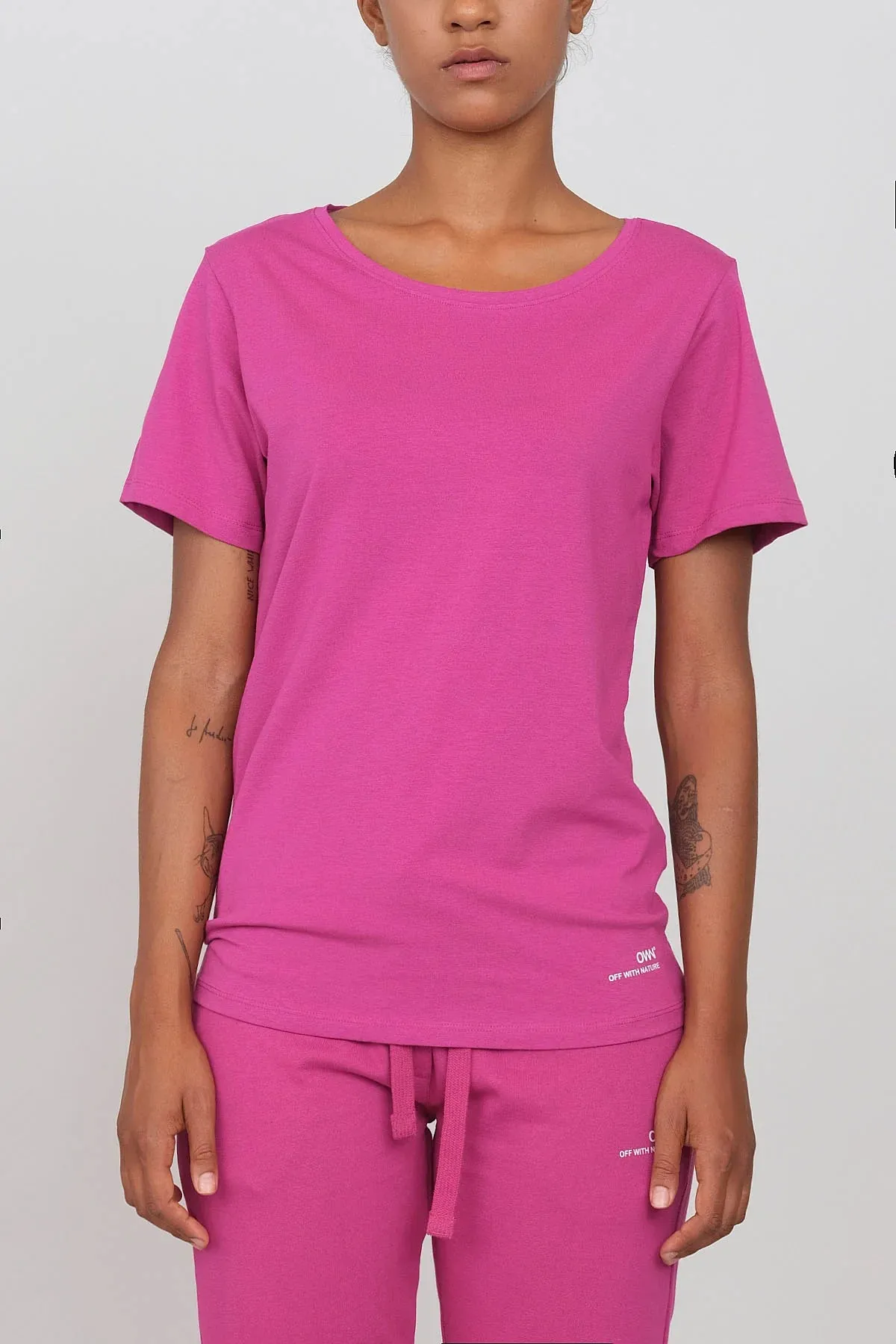 Women's Crewneck T-Shirt Fuchsia sold by Ivalo.com product image thumbnail 3