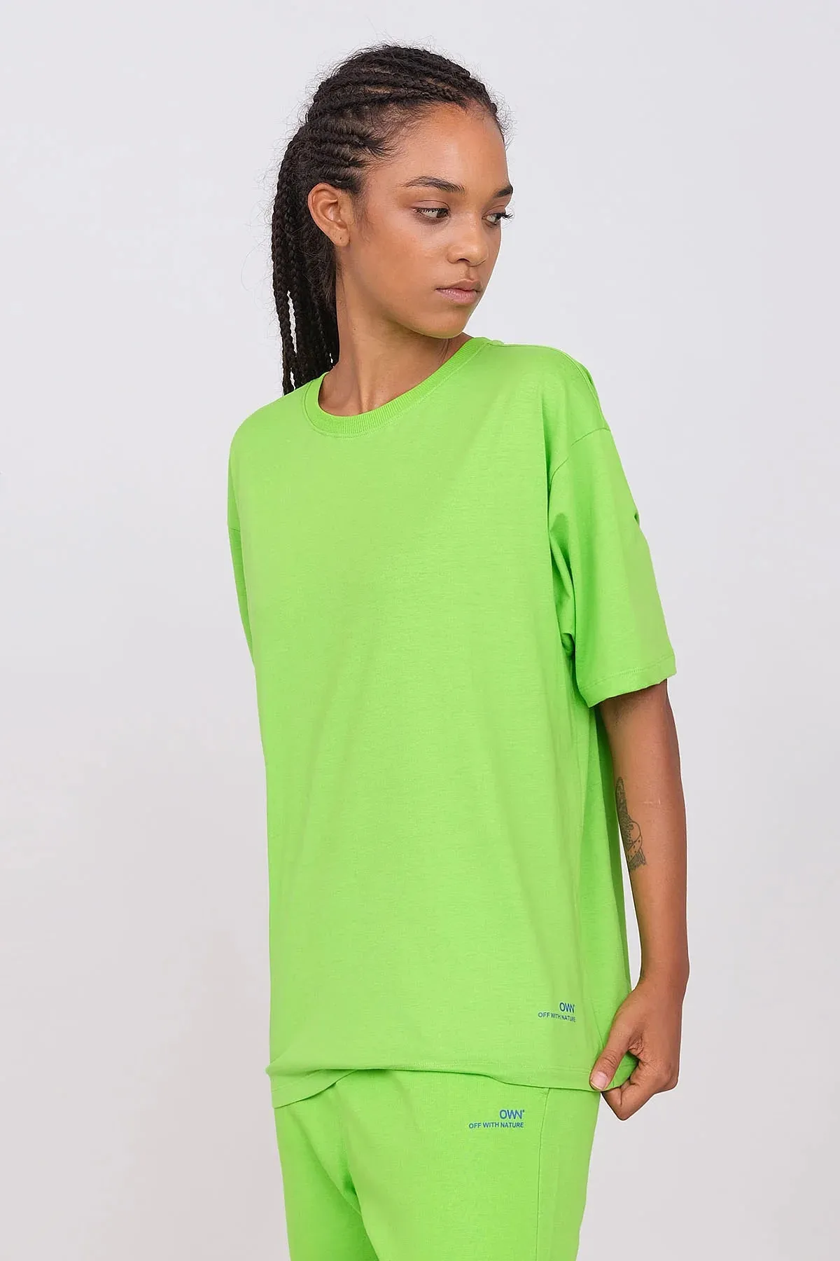 Unisex Oversize Crewneck T-Shirt Apple Green sold by Ivalo.com product image thumbnail 4