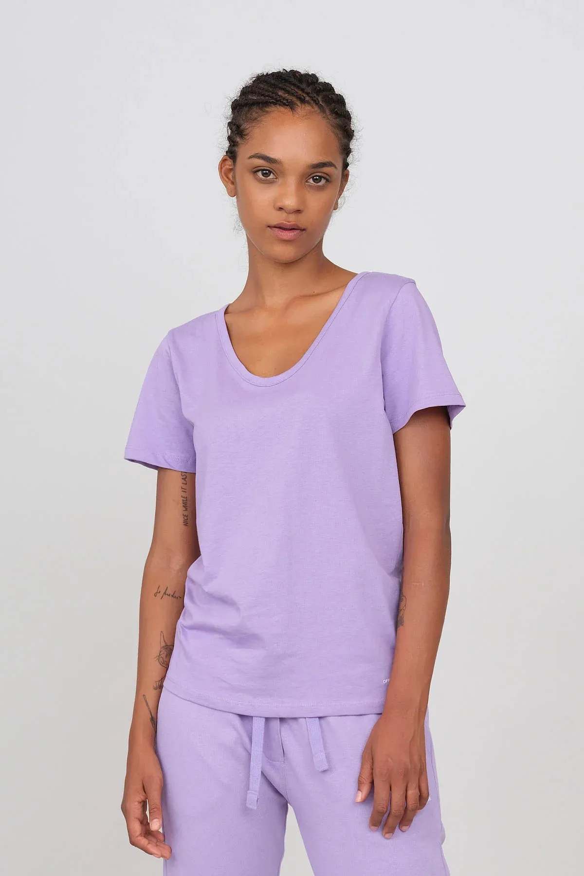 Deep Neck Jersey T-Shirt Purple sold by Ivalo.com product image thumbnail 3