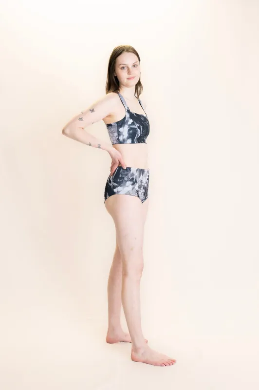 Reversible Bottom Lakritsi sold by Ivalo.com