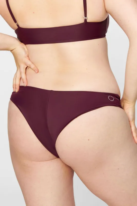 Canggu V-Shape Bikini Bottom Deep sold by Ivalo.com