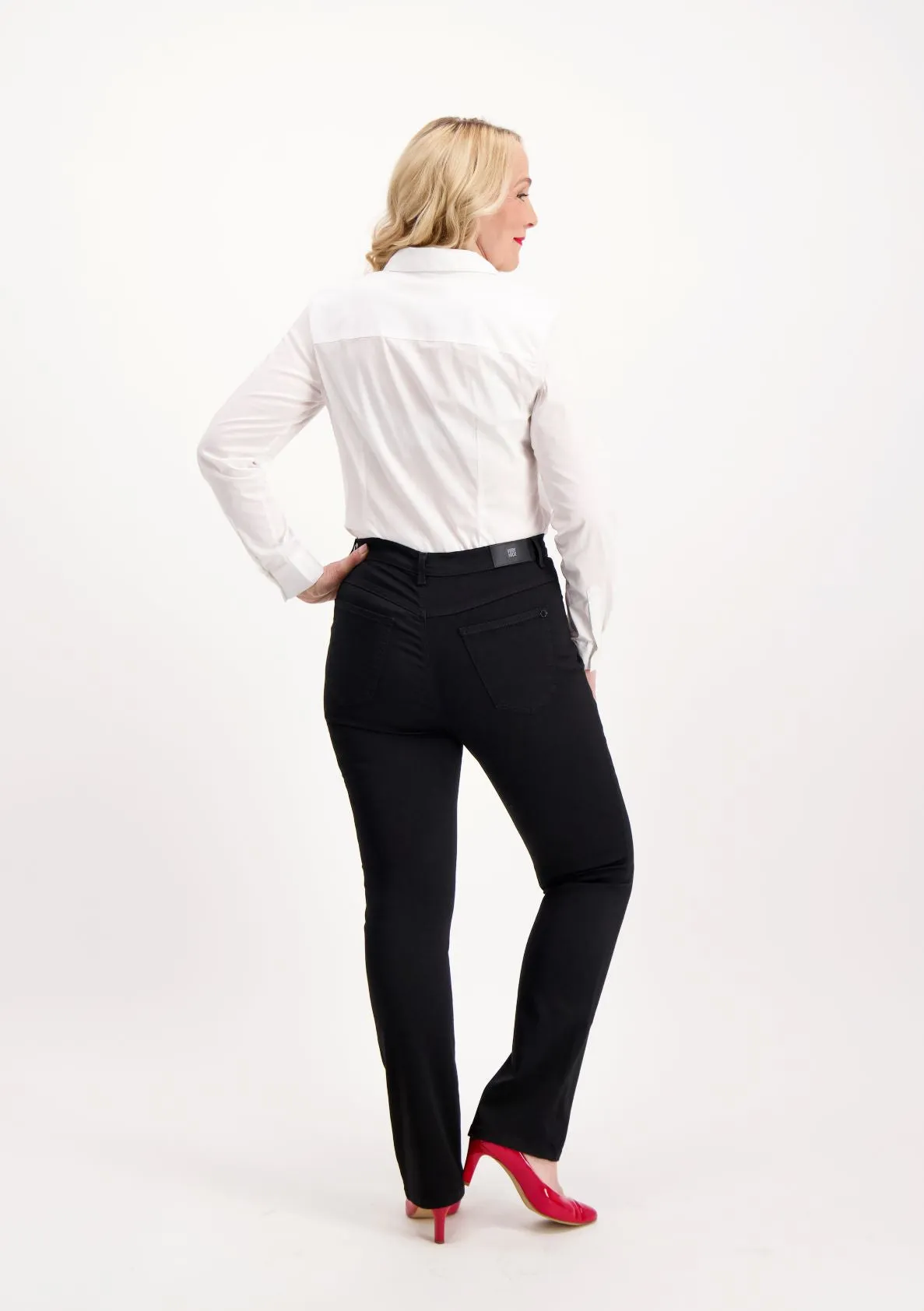 Caramel High Waist Super Stretch Satin Jeans Black sold by Ivalo.com product image thumbnail 2