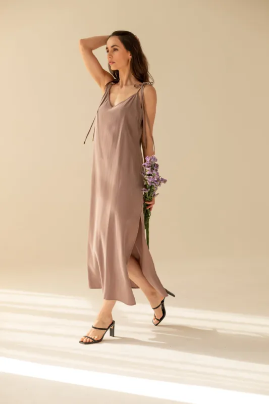 Aphrodite Dress Light Chocolate sold by Ivalo.com