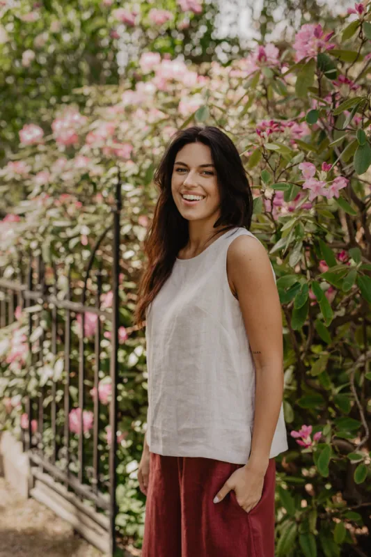 Colette Classical Linen Top sold by Ivalo.com