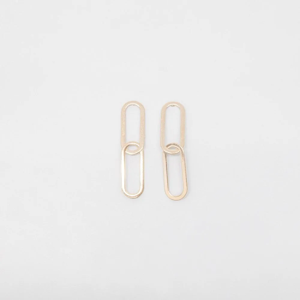 Link Chain Stud Earrings sold by Ivalo.com product image thumbnail 3