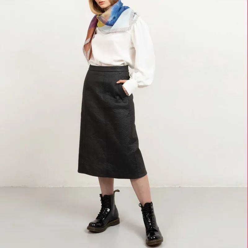 Pineapple Skirt Black sold by Ivalo.com