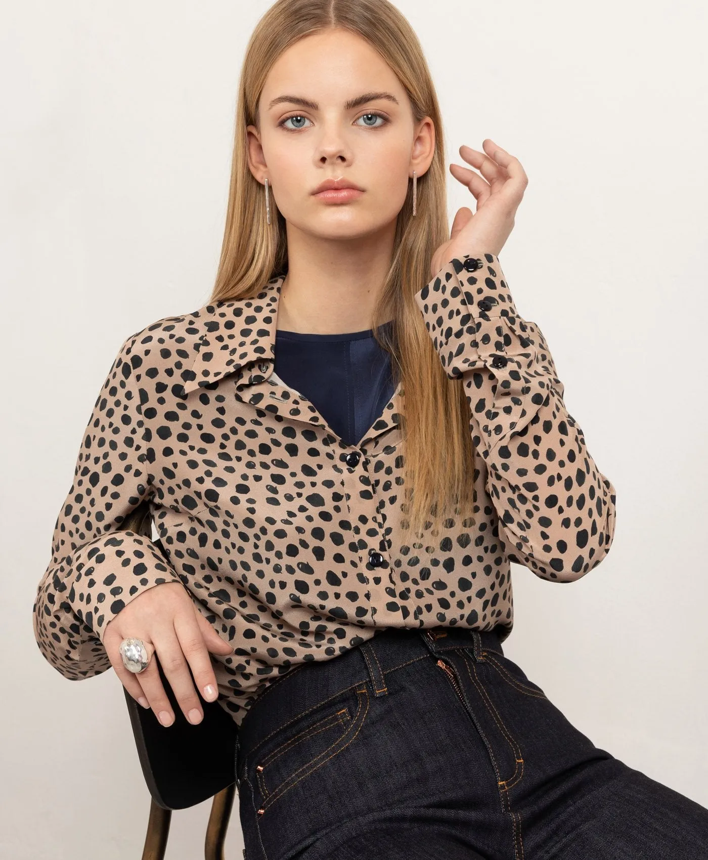 Essential Silk Shirt Dotty Animal Print sold by Ivalo.com