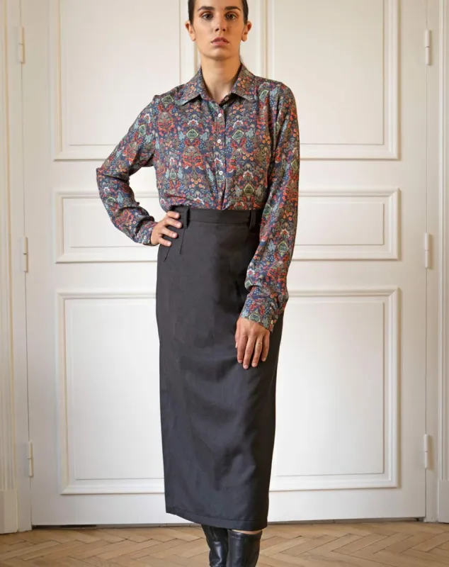 Zenas Midi Wool Skirt Noir sold by Ivalo.com