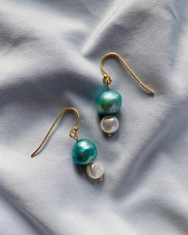 Bubbles Aqua Earrings sold by Ivalo.com
