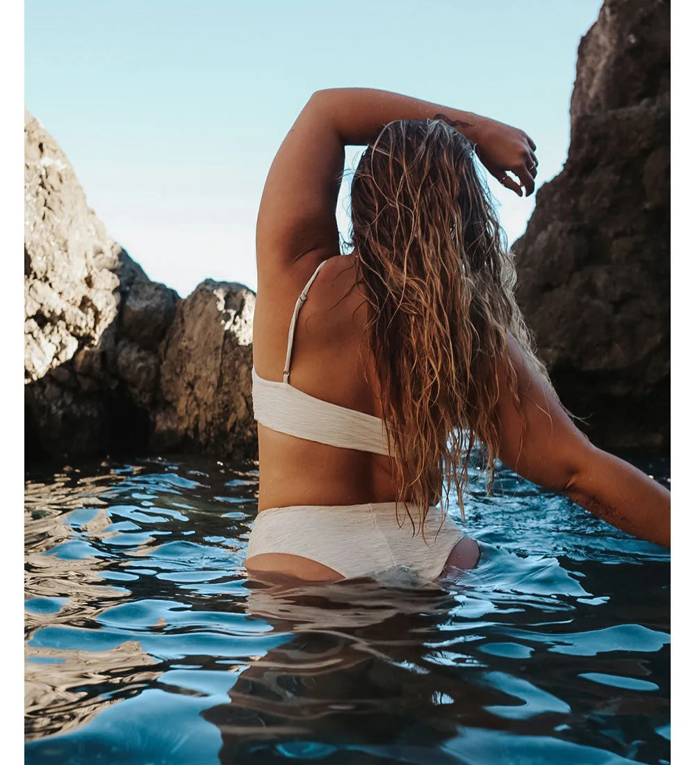 Jacquard Leona + Skyline High Bikini Set Cream sold by Ivalo.com product image thumbnail 5