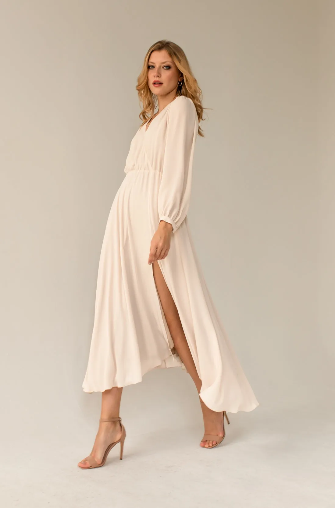 Magnolia Plain Beige Dress sold by Ivalo.com