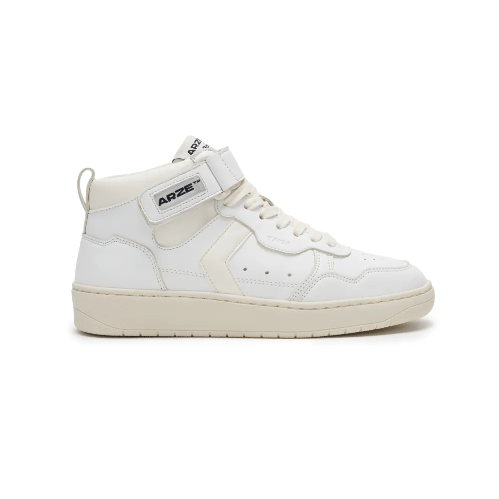 Taiga Hi Sneakers All White sold by Ivalo.com