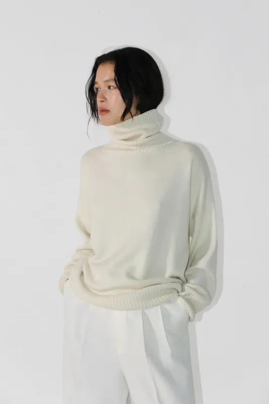 Heavy Turtleneck Knit  Cream sold by Ivalo.com