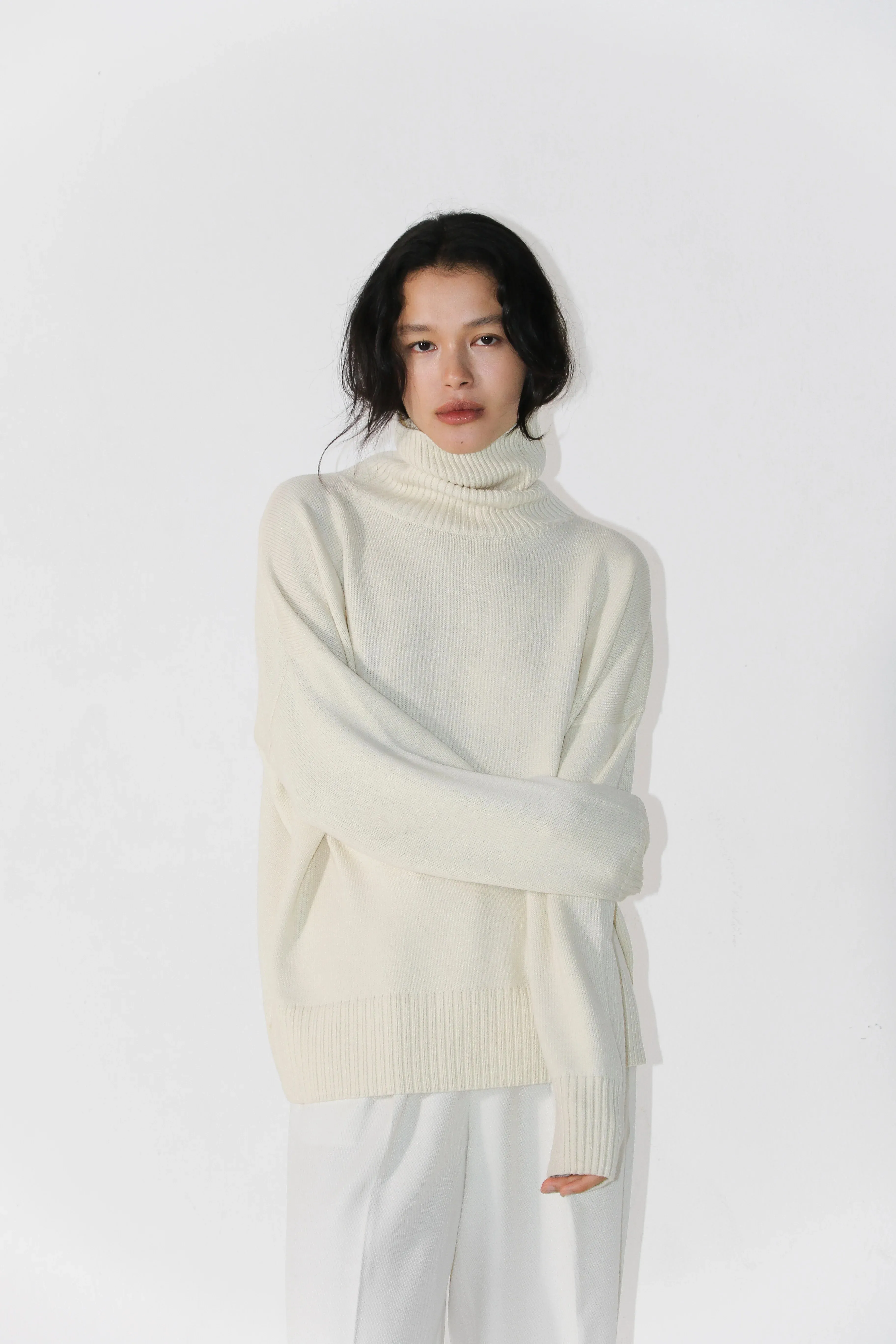 Heavy Turtleneck Knit Cream sold by Ivalo.com product image thumbnail 3