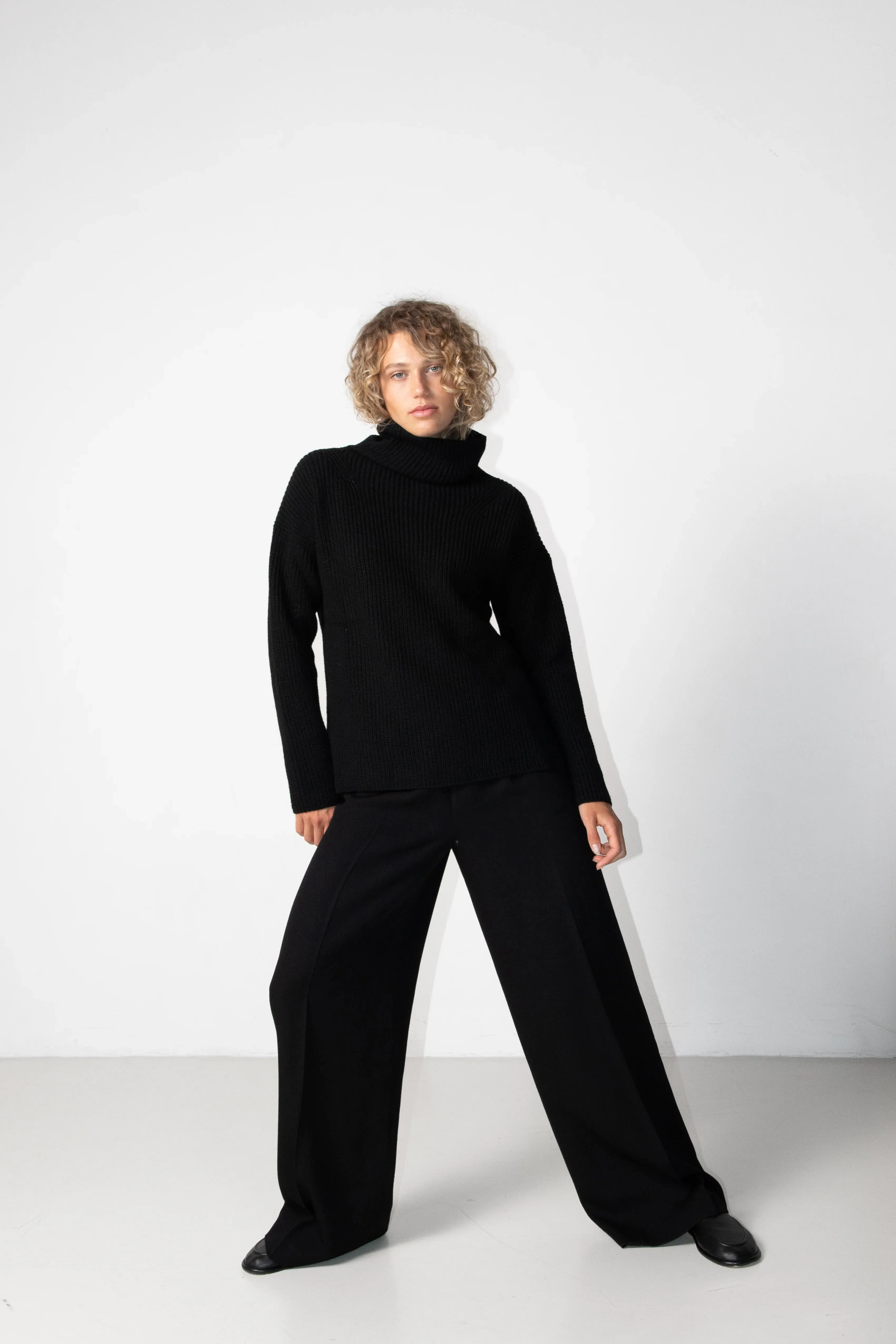 Heavy Turtleneck Knit Black sold by Ivalo.com product image thumbnail 4