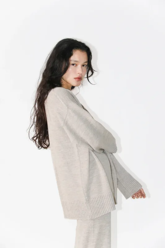 Heavy Merino Crew Sand sold by Ivalo.com