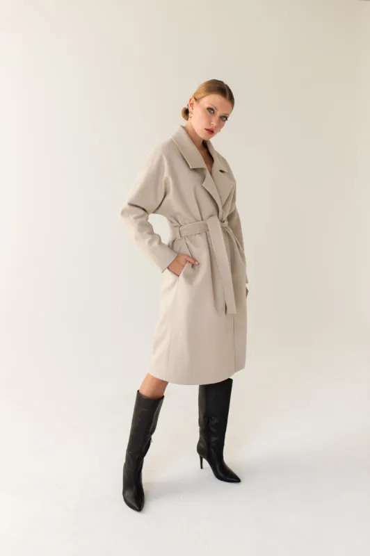 Oversized Cashmere Coat Light Beige sold by Ivalo.com