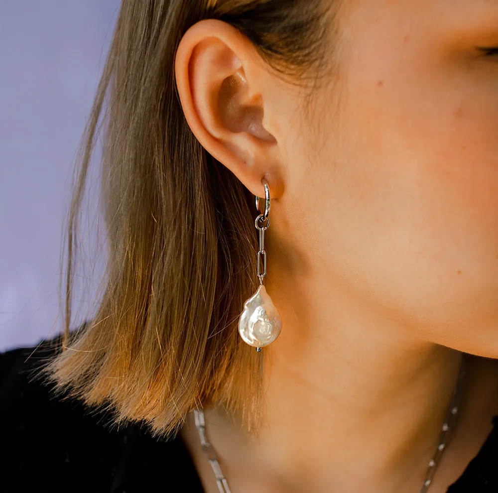 Coin Pearl With Silver Chain Earrings sold by Ivalo.com product image thumbnail 2