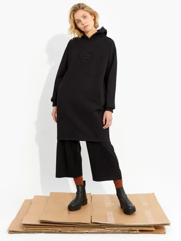 Kuerlinka Hoodie Dress Black sold by Ivalo.com