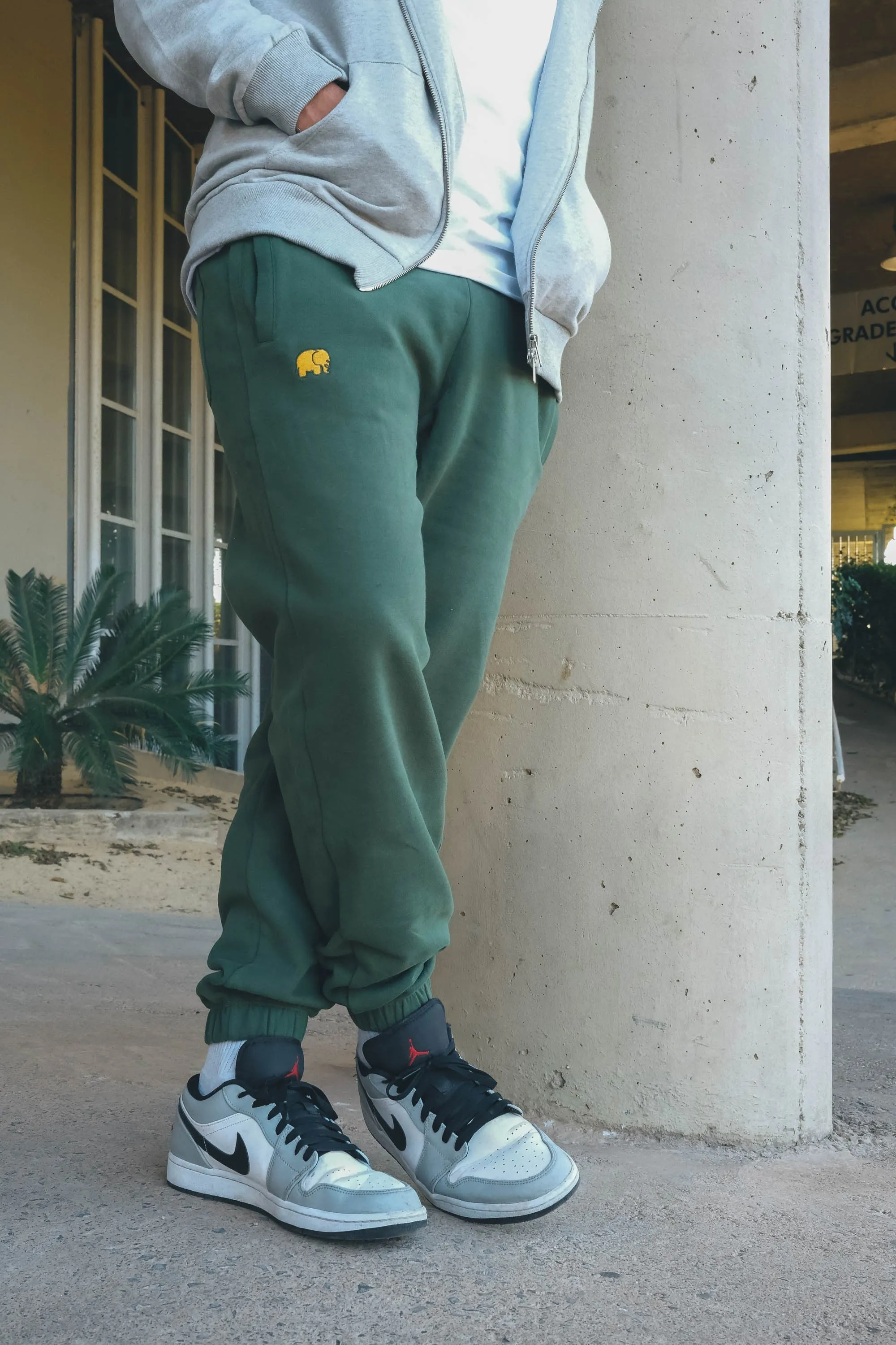 Organic Essential Sweatpants Greener Pastures sold by Ivalo.com product image thumbnail 2