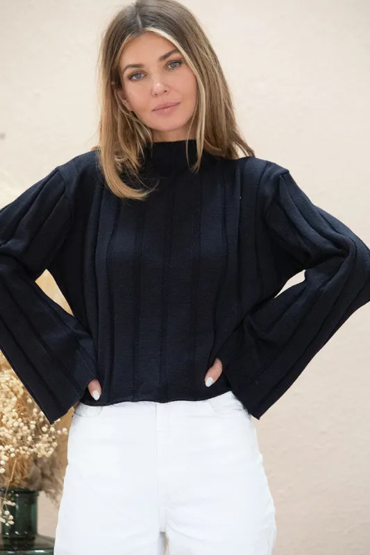 Pull Nashi Noir sold by Ivalo.com