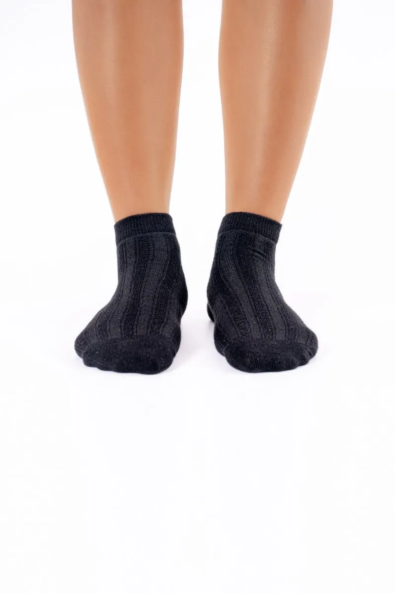 3-Pack Ankle Socks 2 Black & 1 White sold by Ivalo.com product image thumbnail 3