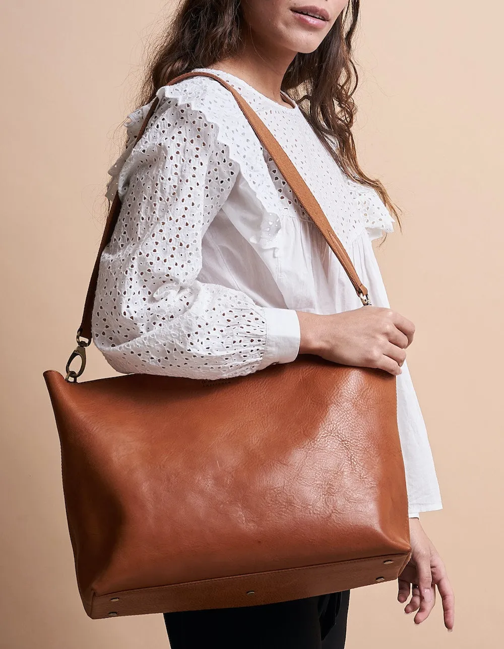 Olivia Cognac Stromboli Leather sold by Ivalo.com product image thumbnail 2