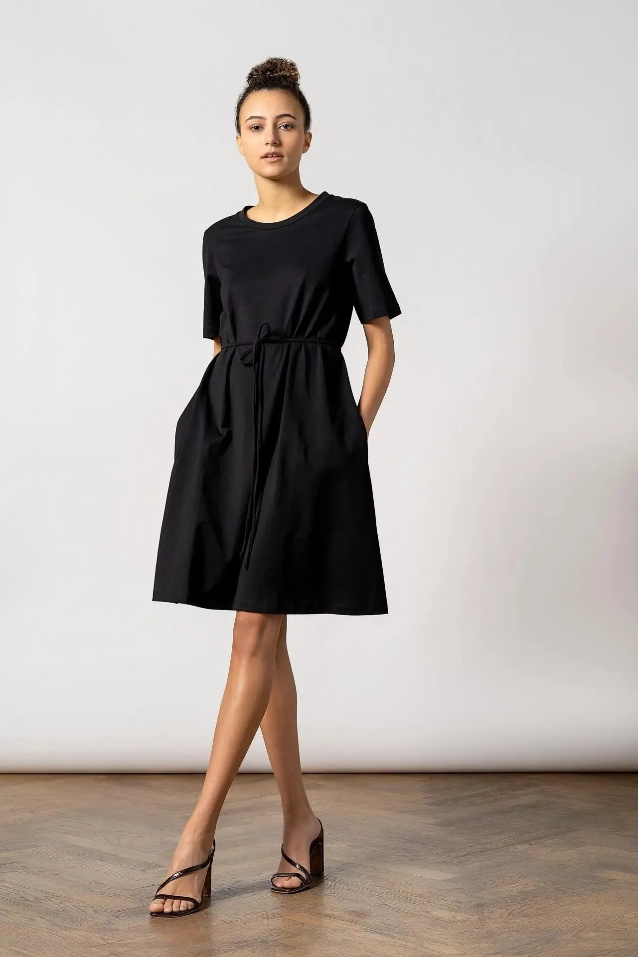 Ofelia Organic Cotton Dress Black sold by Ivalo.com product image thumbnail 4