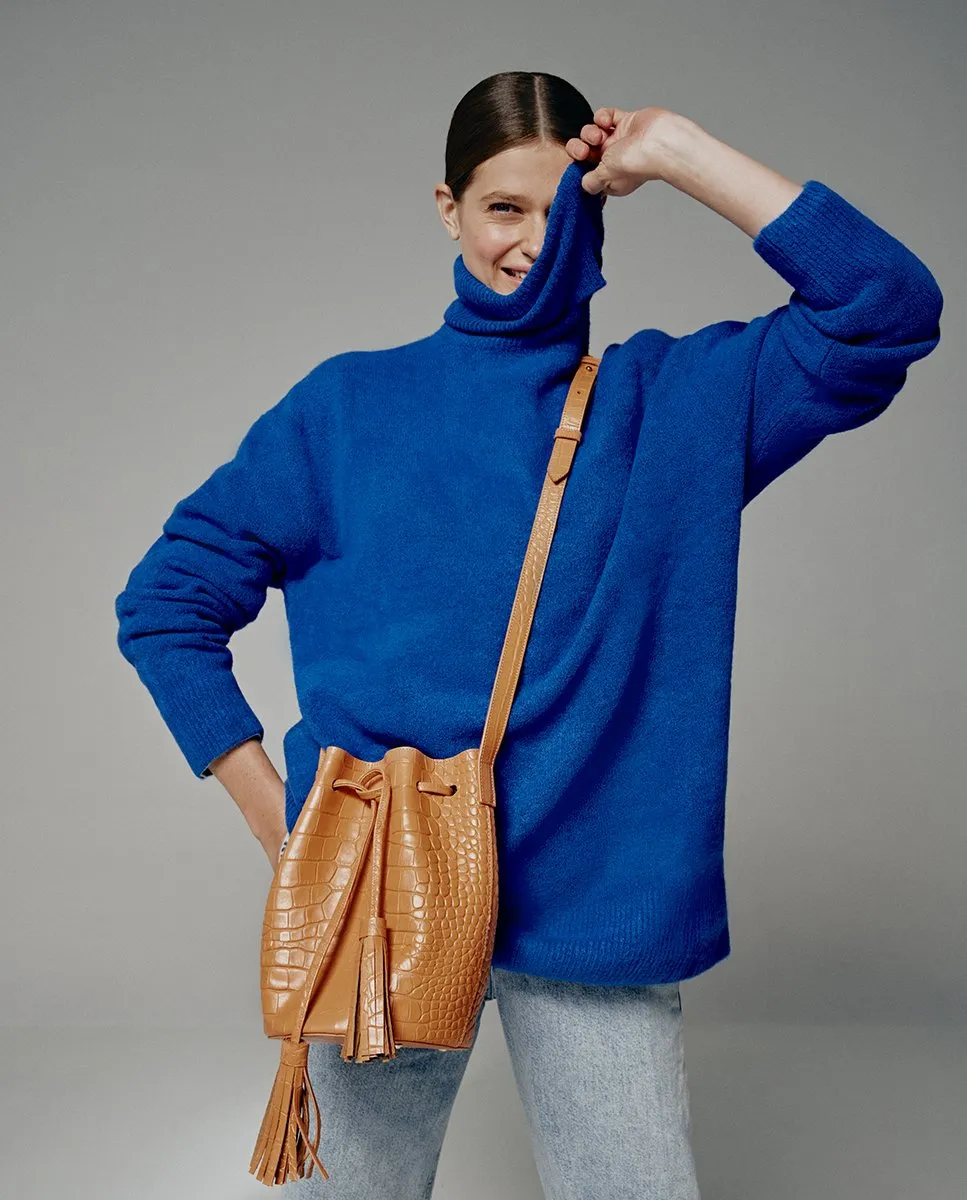 Leandra Mini Bucket Bag Croco Soft Grapefruit sold by Ivalo.com product image thumbnail 2