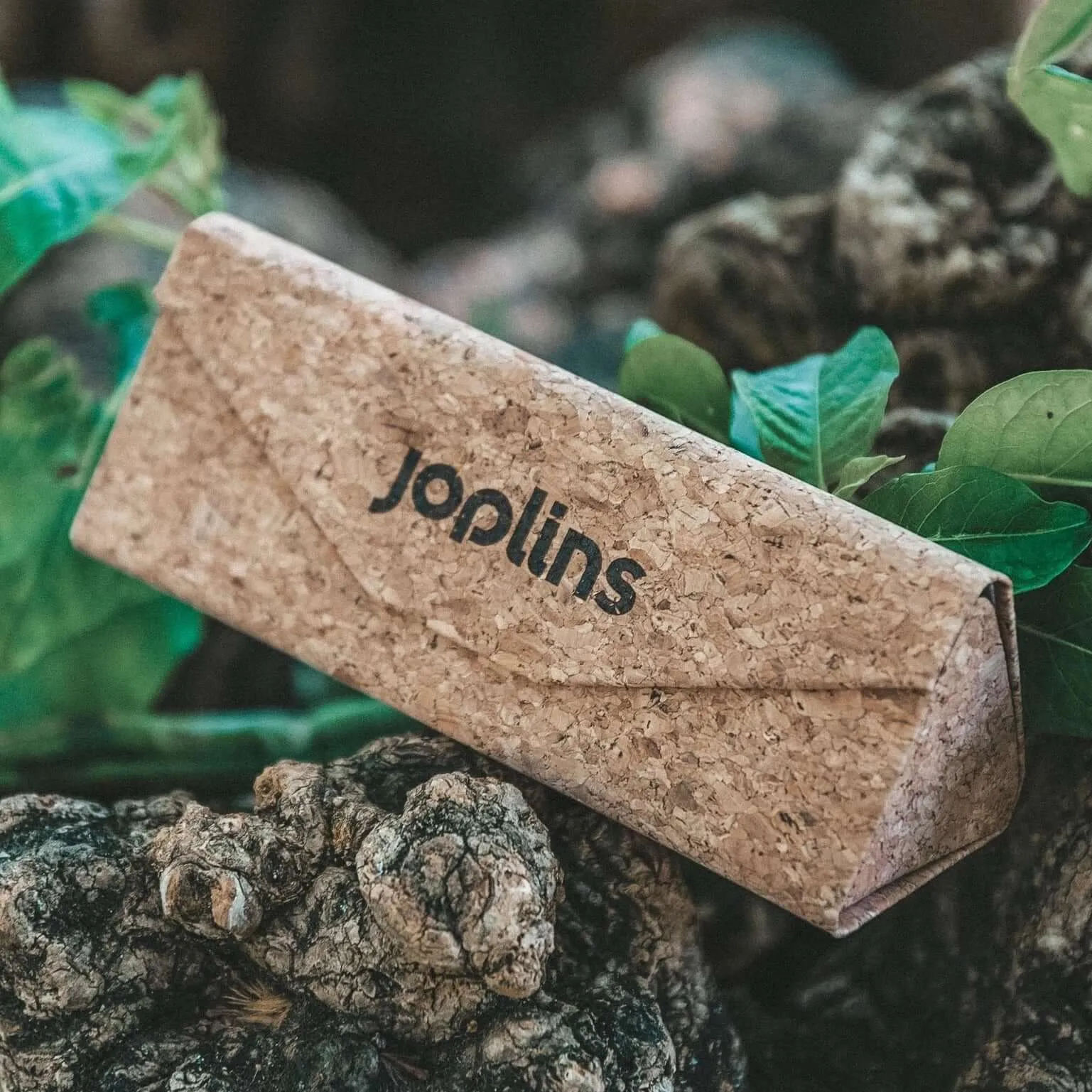 Trifold Sunglasses Case Cork sold by Ivalo.com product image thumbnail 2