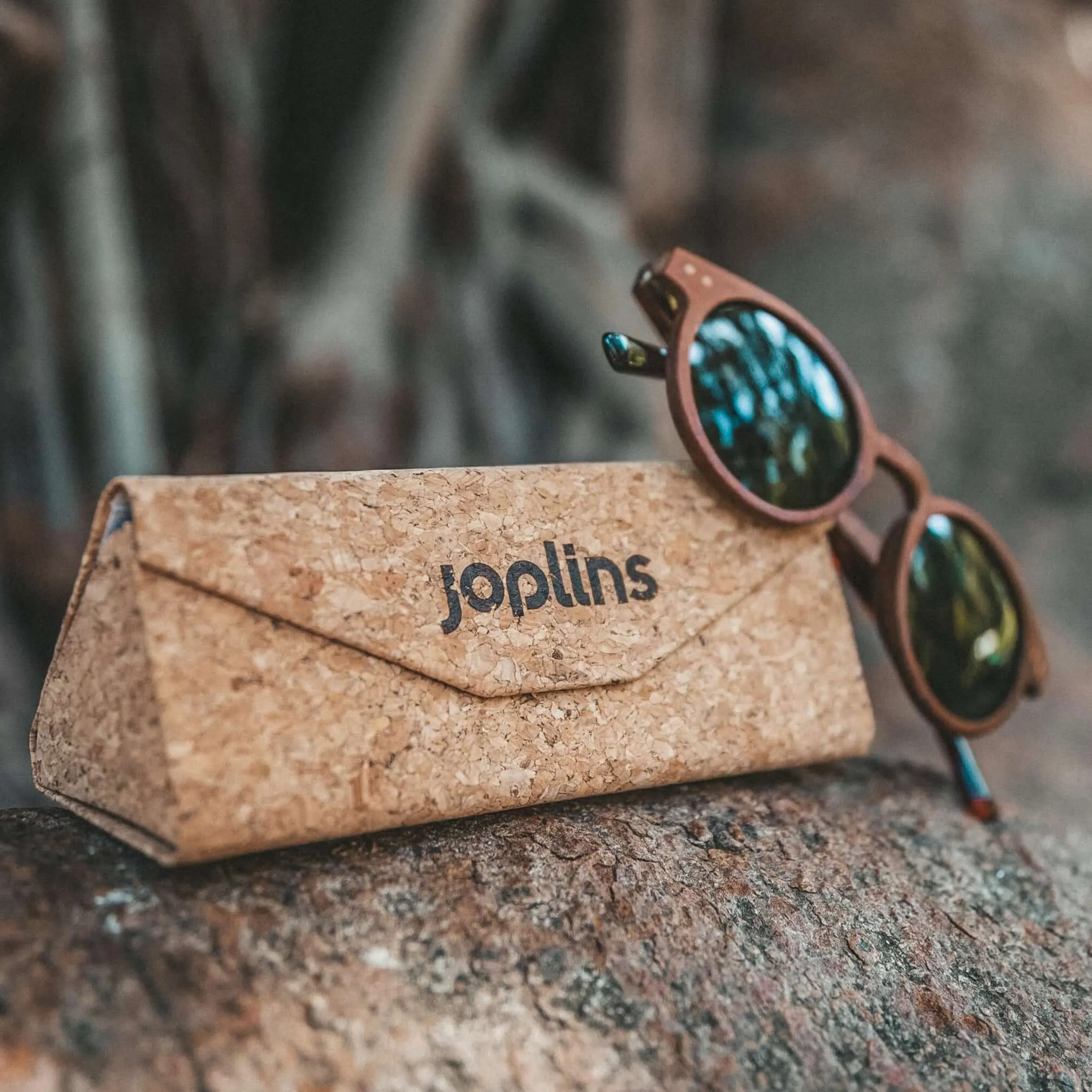 Trifold Sunglasses Case Cork sold by Ivalo.com