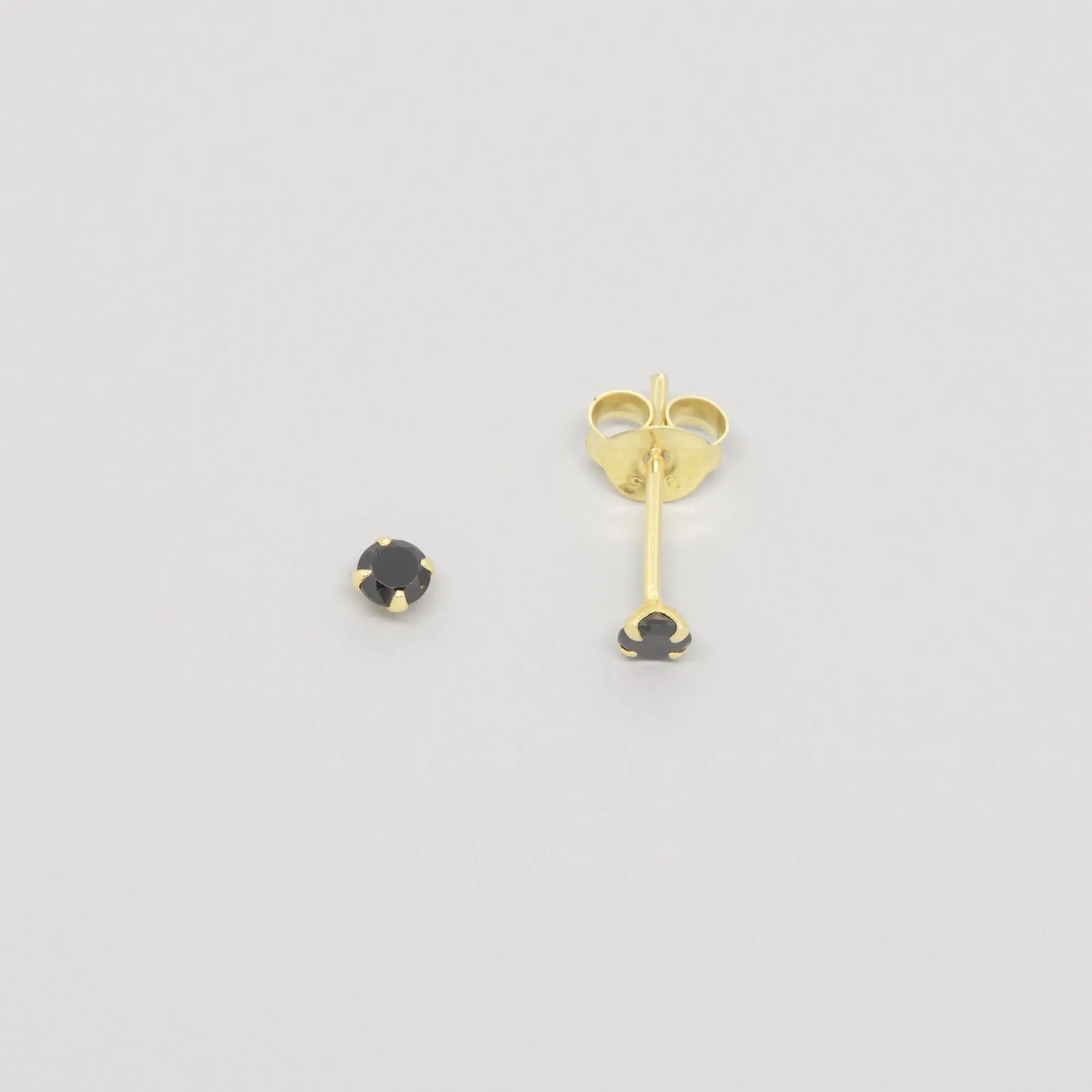 Black Stud Earrings sold by Ivalo.com product image thumbnail 3