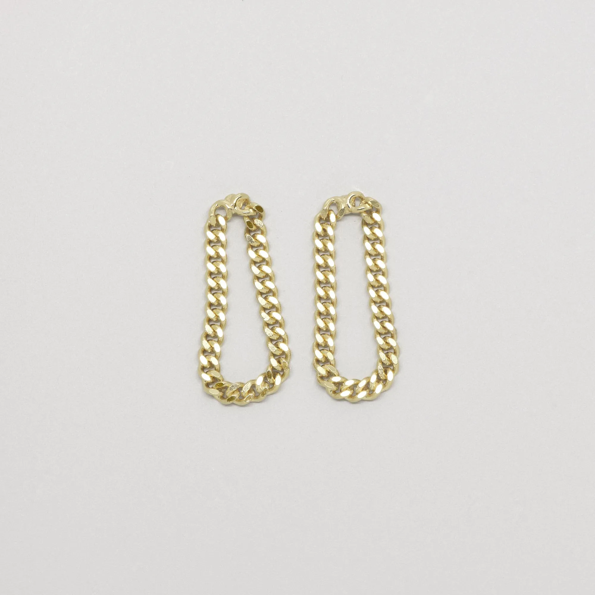 Drop Chain Stud sold by Ivalo.com