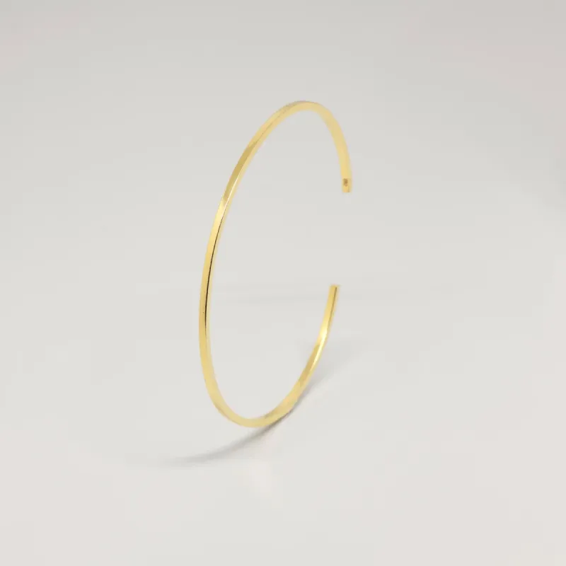 Shiny Arm Cuff sold by Ivalo.com