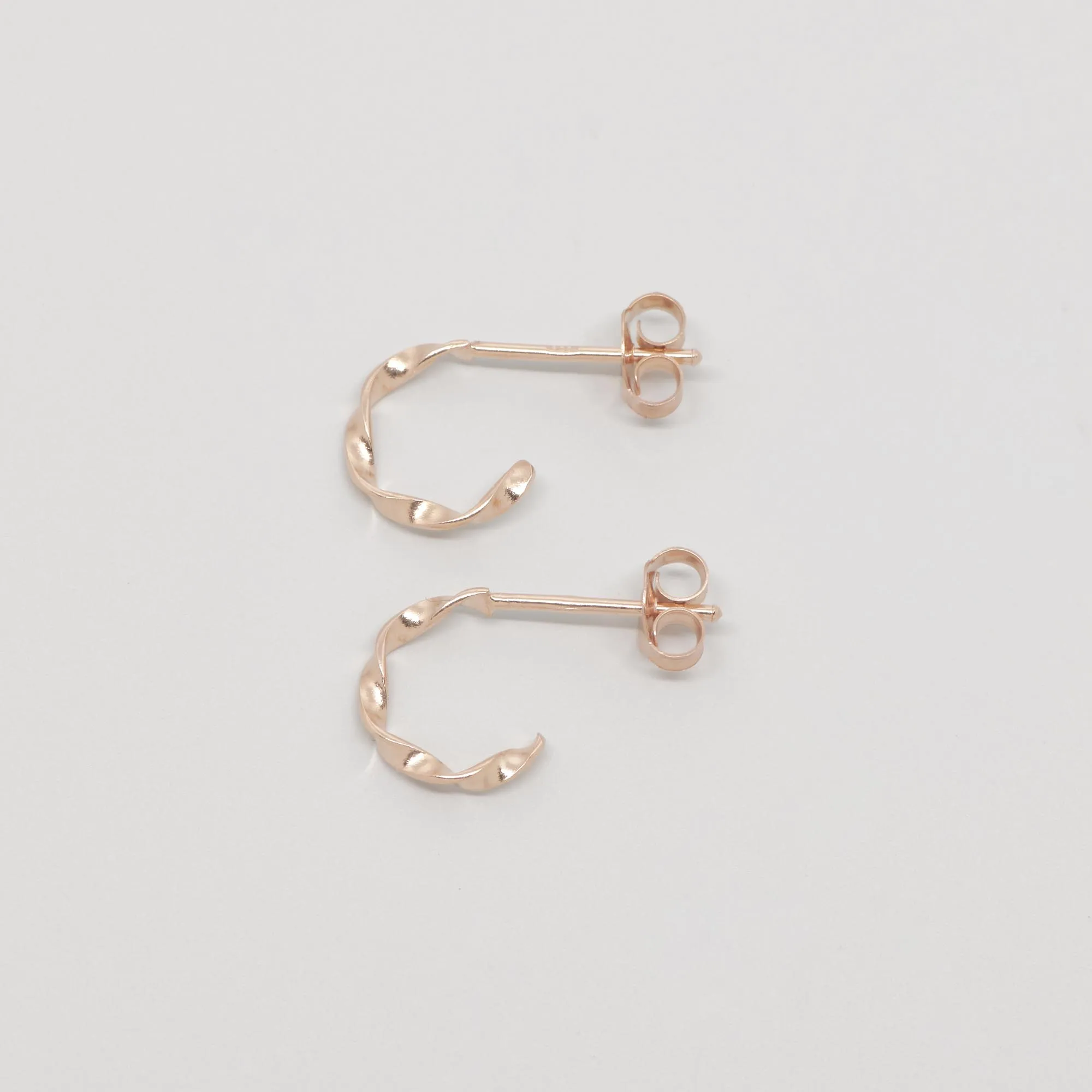 Twisted Hoops sold by Ivalo.com product image thumbnail 2