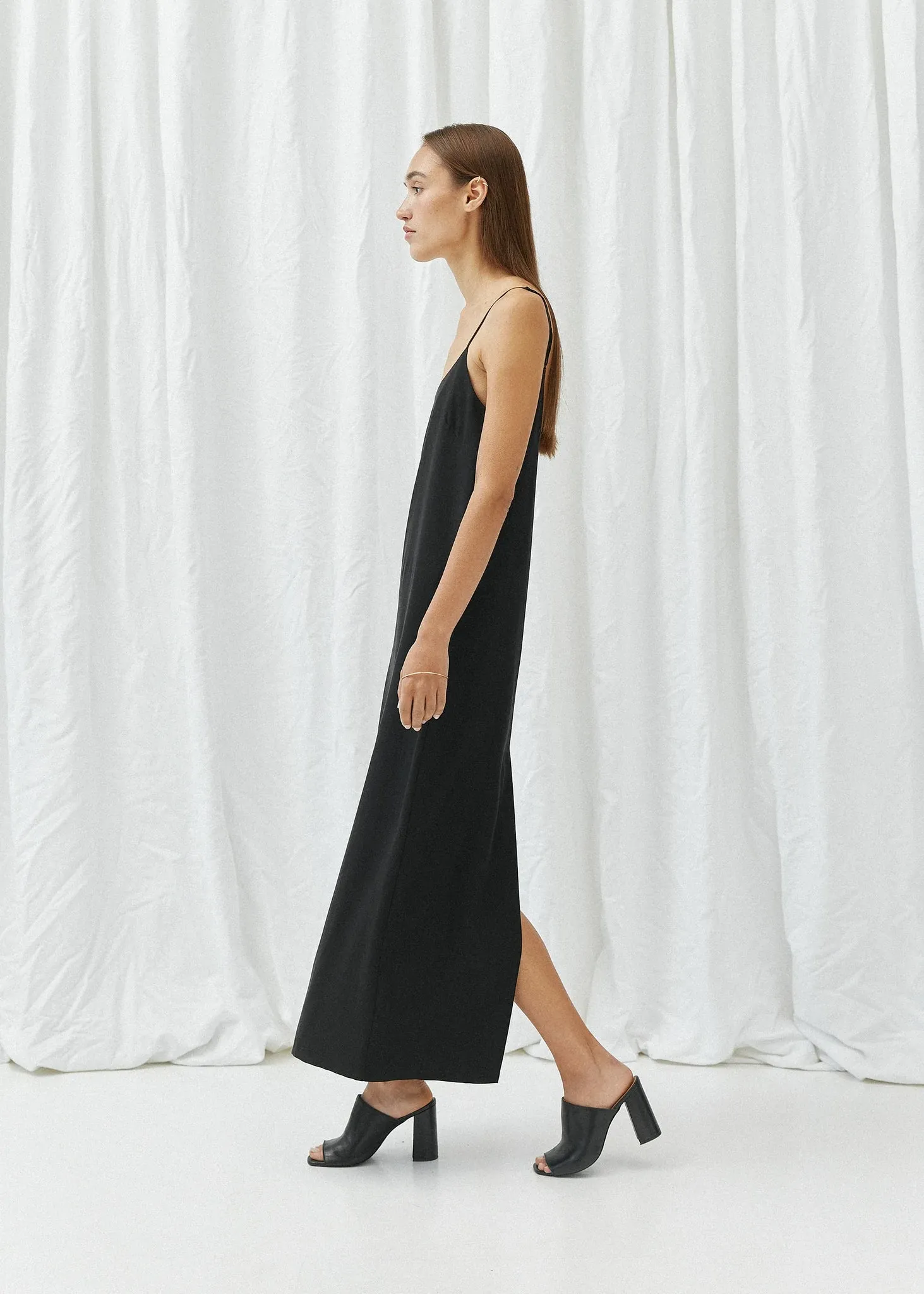 Leeni Dress Black sold by Ivalo.com product image thumbnail 3