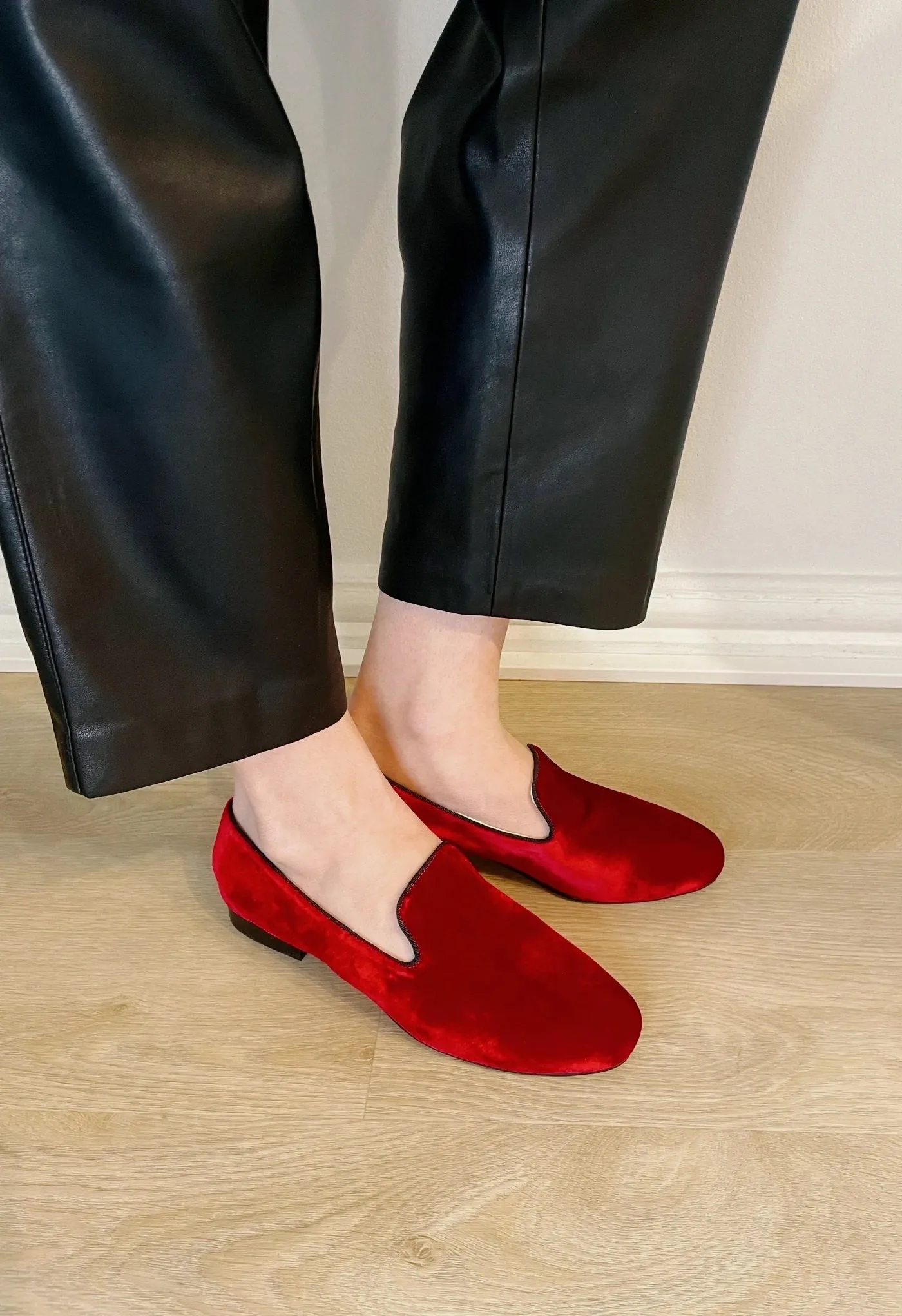 Thomas Velvet Slipper Bordeaux sold by Ivalo.com product image thumbnail 2