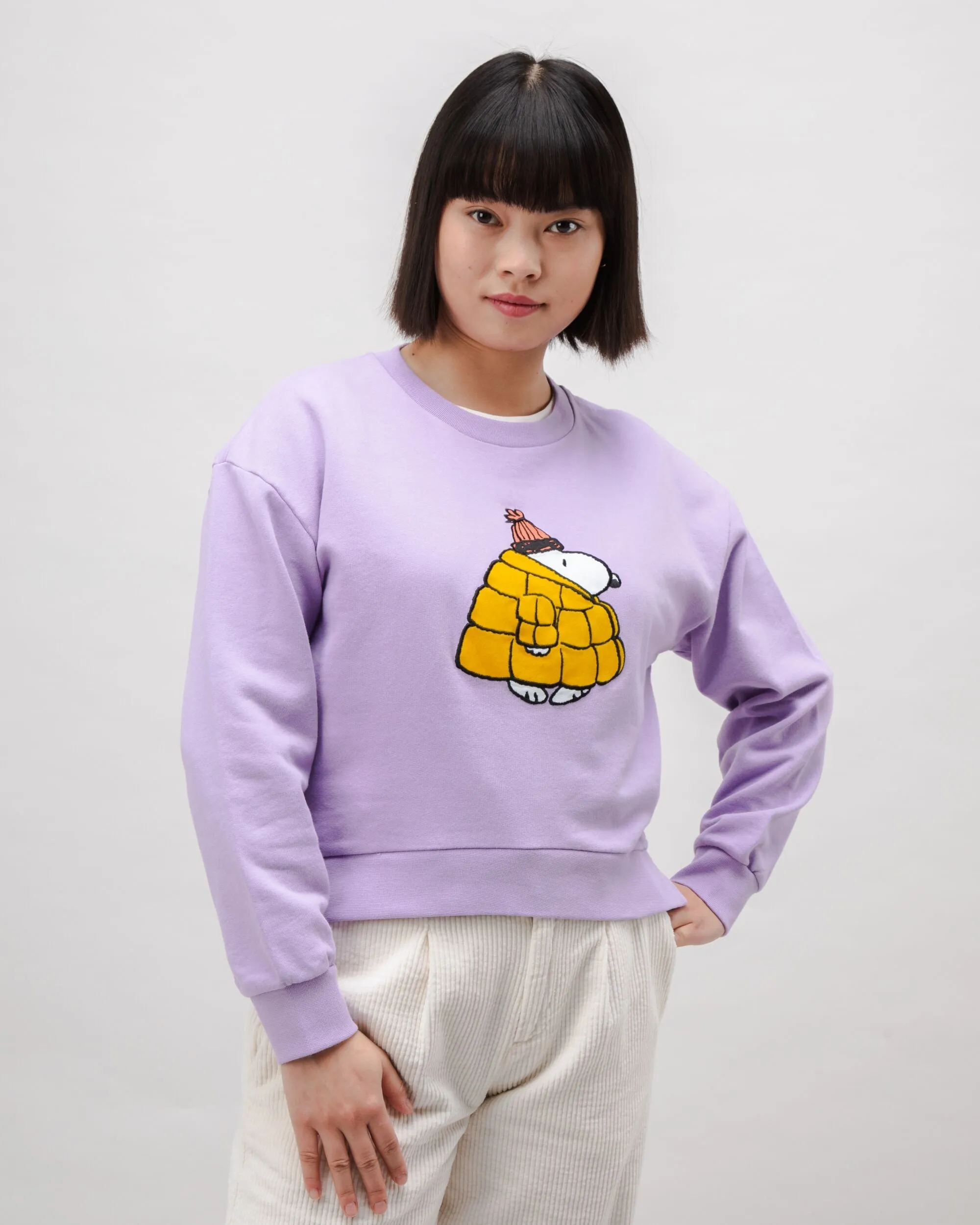 Peanuts Snow Rounded Cotton Sweatshirt Lavander sold by Ivalo.com