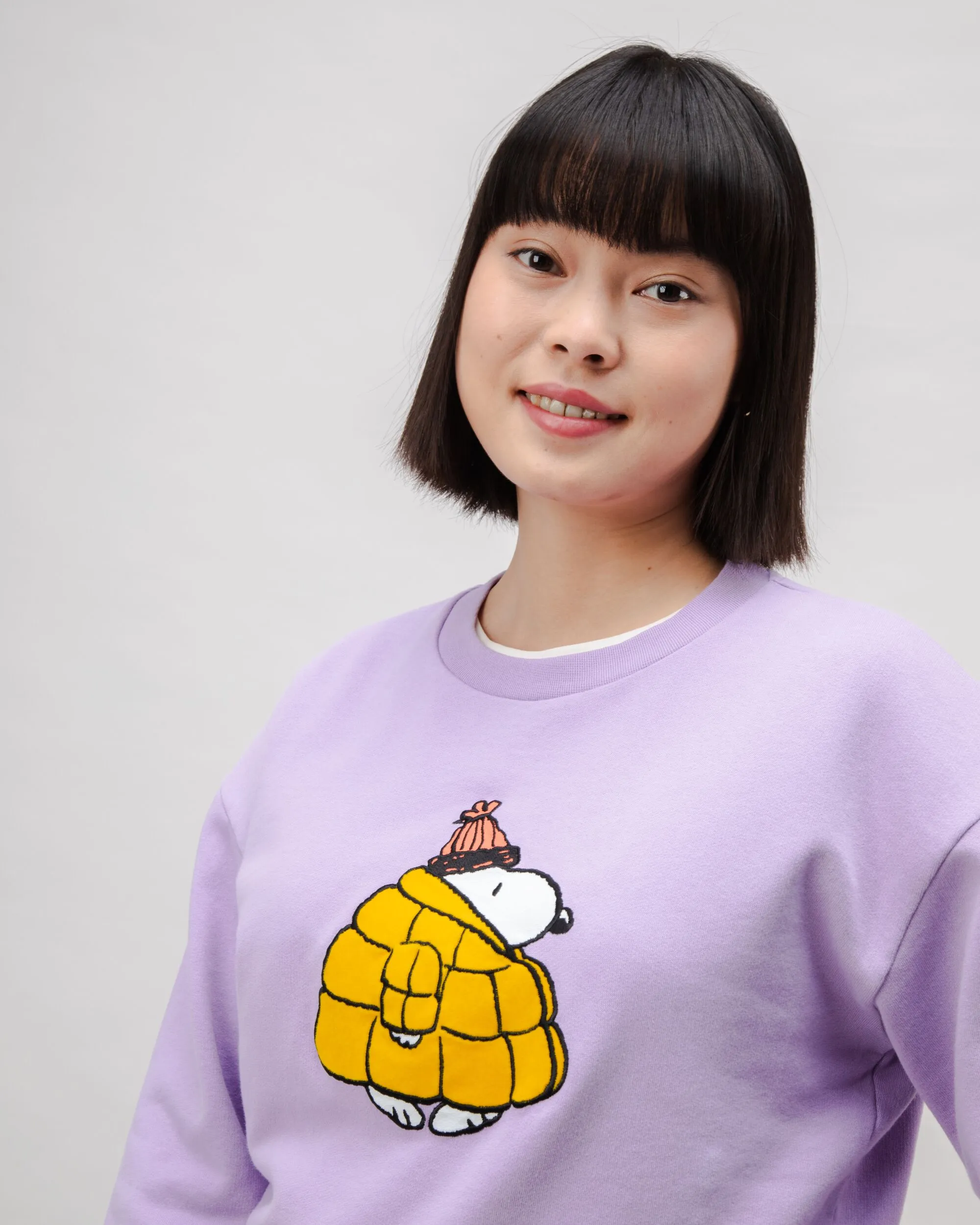 Peanuts Snow Rounded Cotton Sweatshirt Lavander sold by Ivalo.com product image thumbnail 4