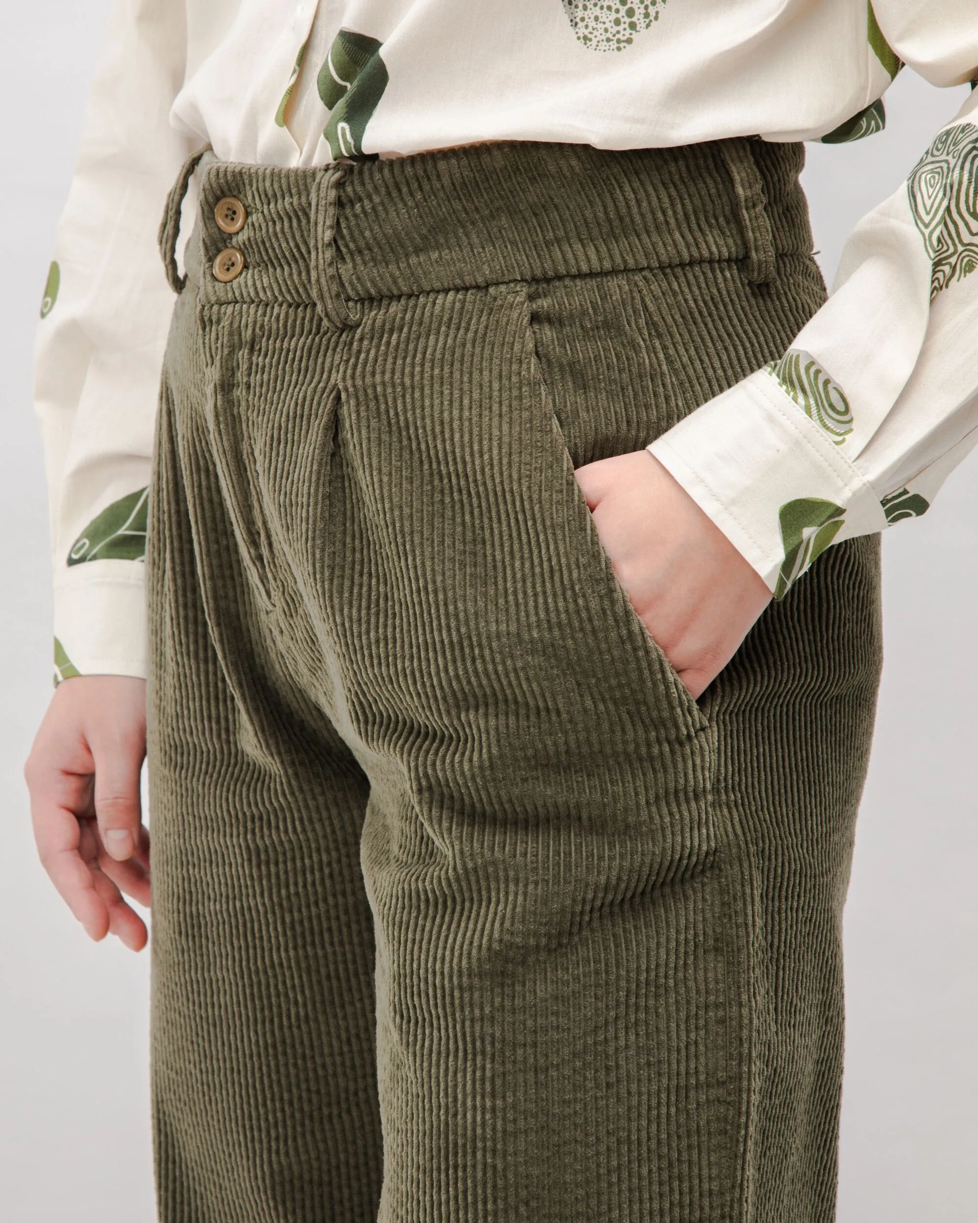 Corduroy Pleated Pants Stone Green sold by Ivalo.com product image thumbnail 4