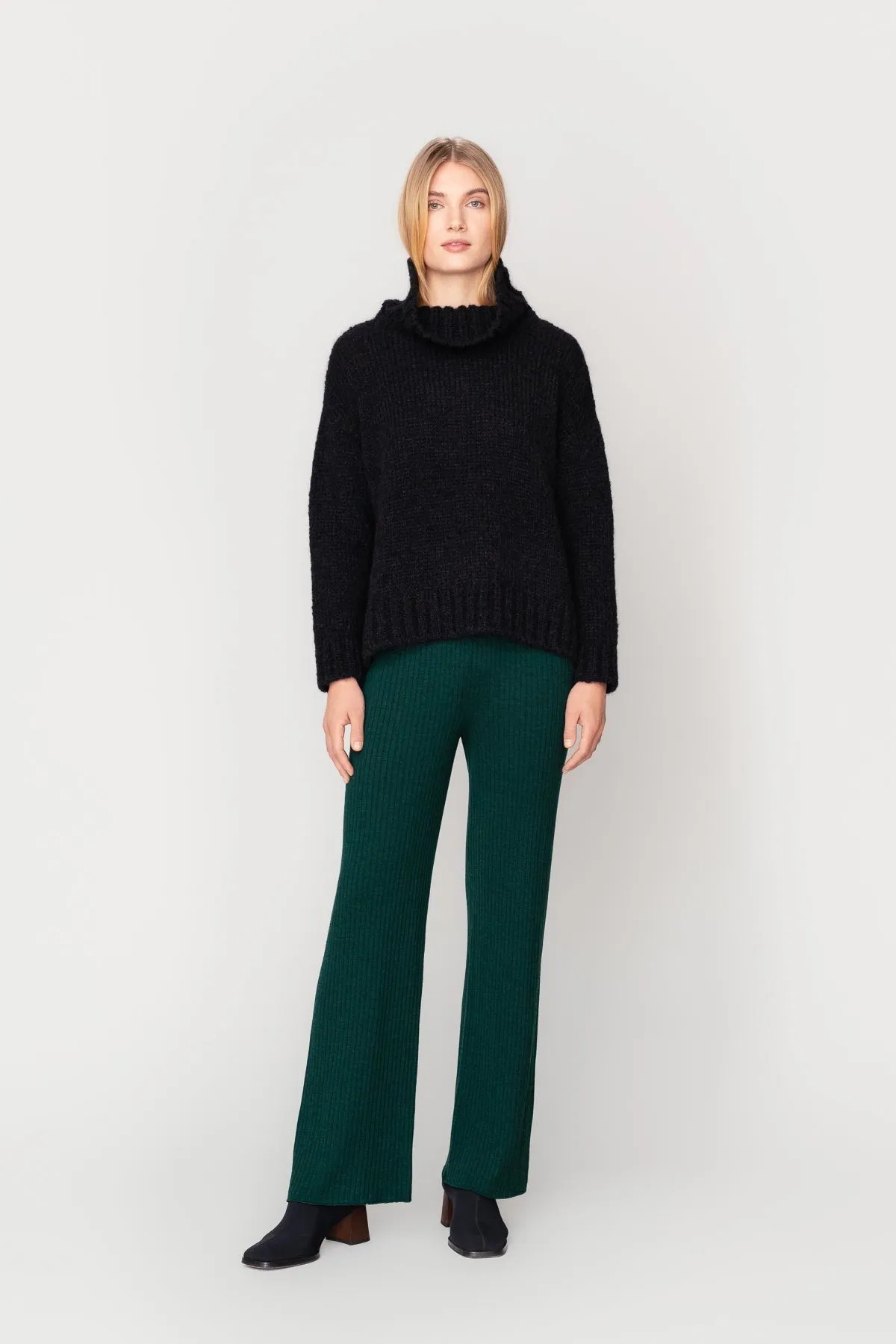 Kelo Knitted Pants Dark Green sold by Ivalo.com product image thumbnail 2