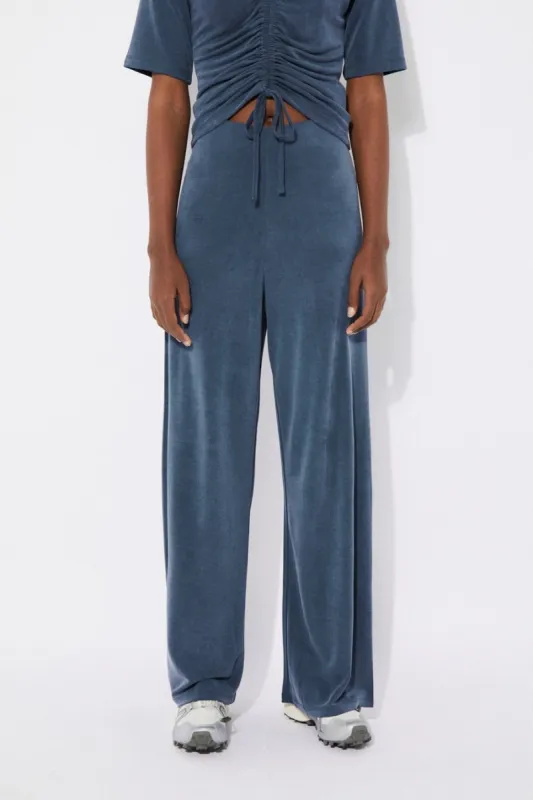 Pico Pants sold by Ivalo.com