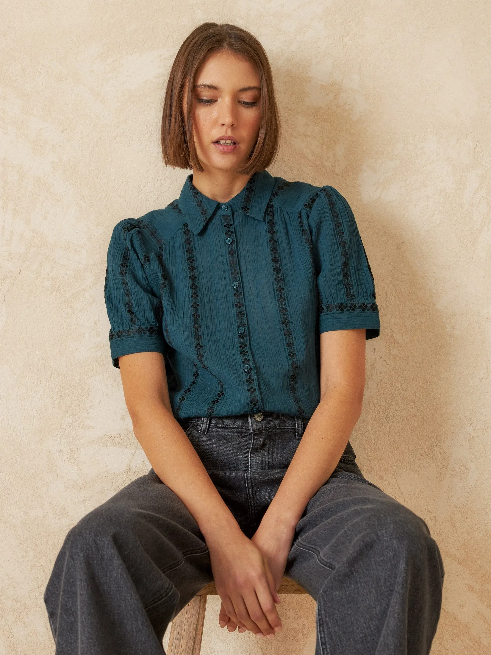 SHORT SLEEVE SHIRT JACQUARD sold by Ivalo.com product image thumbnail 3