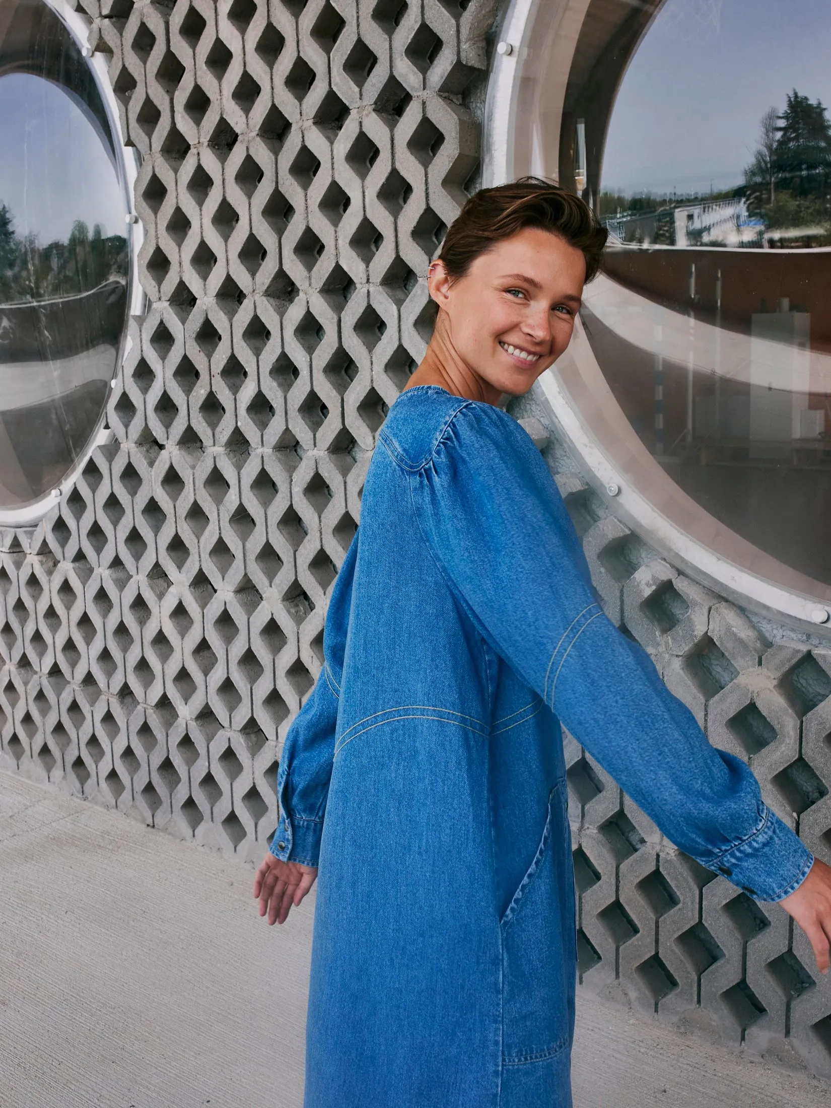 Washed Effect Denim Dress Blue sold by Ivalo.com product image thumbnail 2