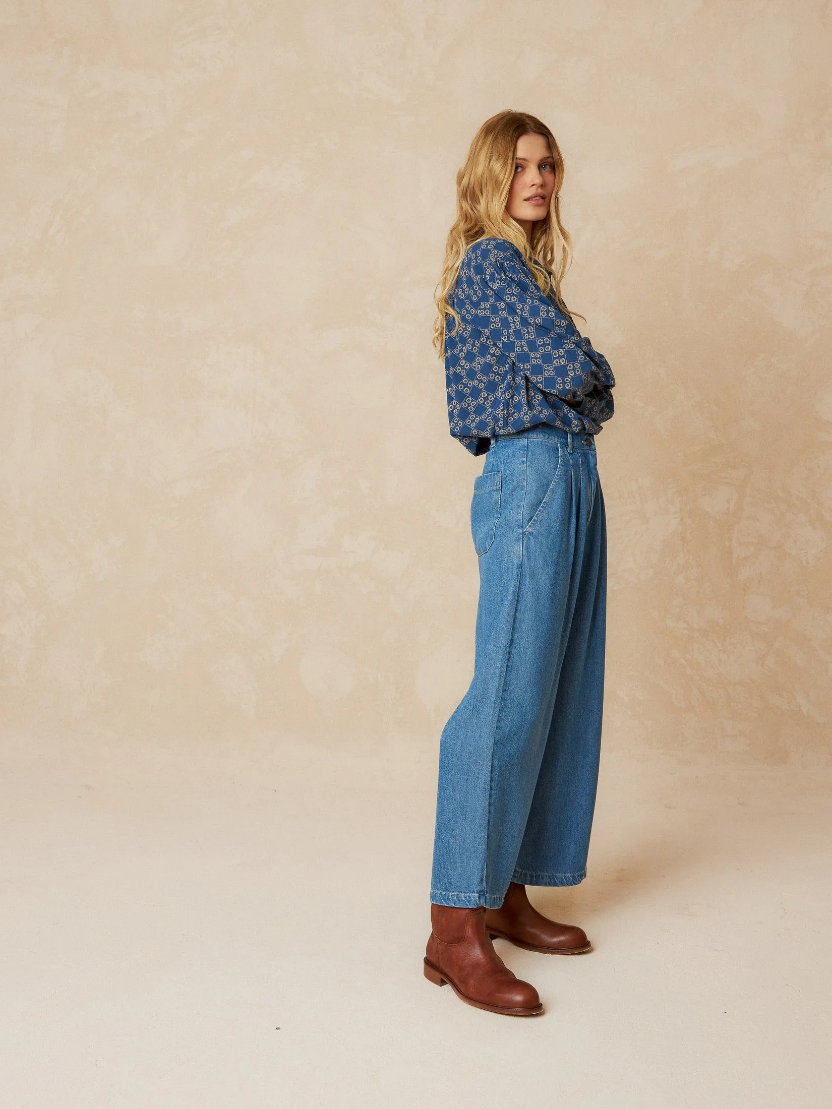 Blouse Smoke Detail Blue sold by Ivalo.com product image thumbnail 3