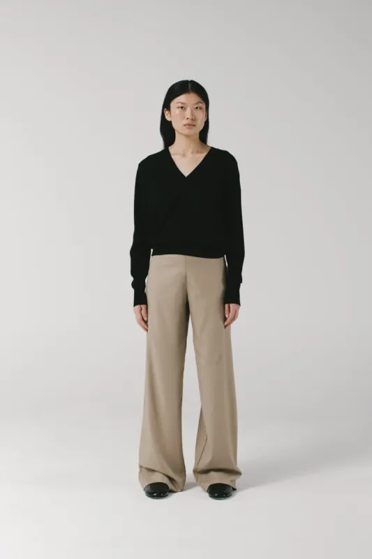 Merino V Neck Knit Black sold by Ivalo.com