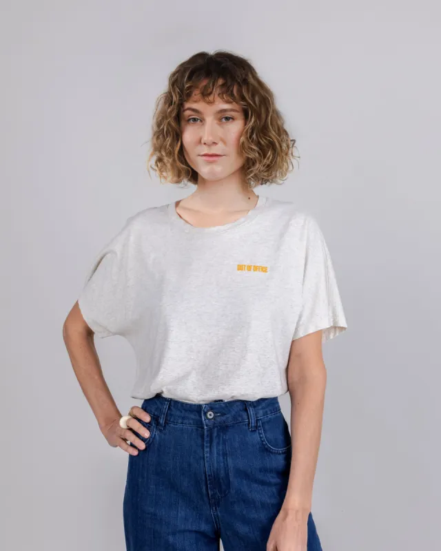 Out of Office T-Shirt Cream White made by Ivalo.com