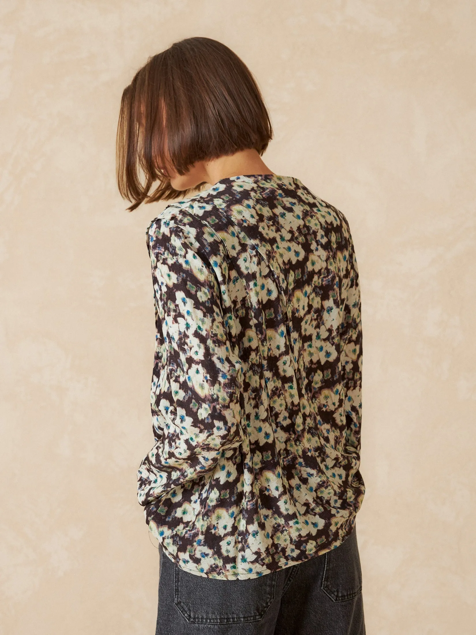 Drapped Details Blouse Black sold by Ivalo.com product image thumbnail 4