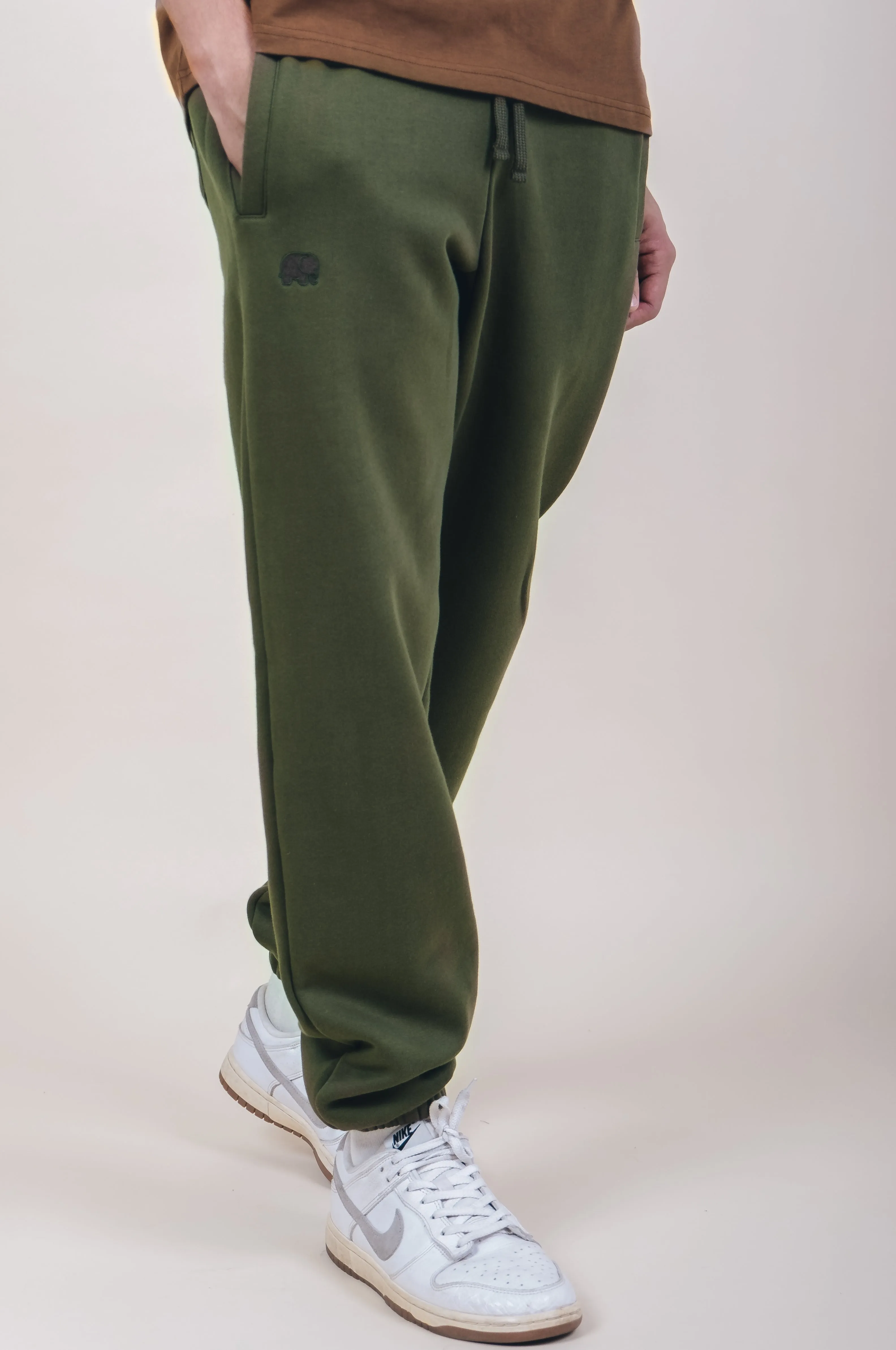 Organic Essential Sweatpants Dark Olive sold by Ivalo.com product image thumbnail 2